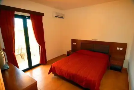 Dia Apts - 3