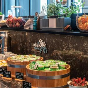 Motel One Berlin - Upper West - 26