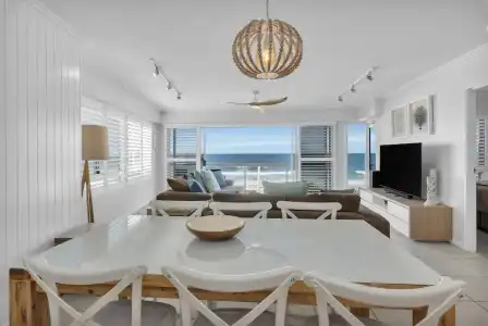 Rolling Surf Resort - 245