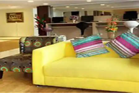 Nantra Silom - 12