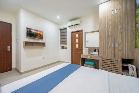 RedDoorz Plus near Le Quang Dinh Street - 33