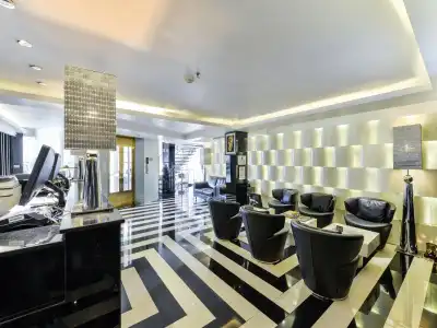 Sukhumvit Suites - 6