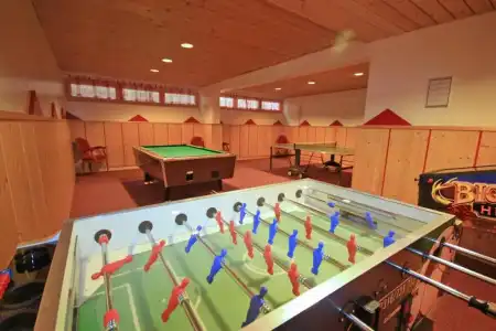 Alpine Club - 23