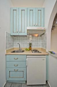 Sea View Apartments & Studios - 24