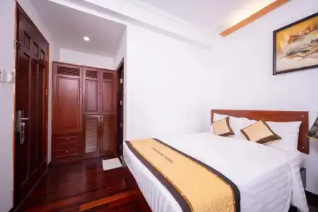 Duc Vuong Saigon - Bui Vien - 66