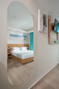 Royal & Imperial Belvedere Resort - 104