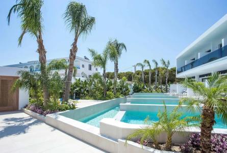 Vanik Suites - 11