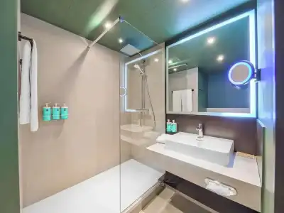 Novotel Valencia Lavant - 84