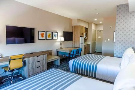 The Glam Boutique & Apt - 106