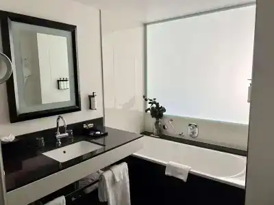 Sofitel Brussels Europe - 10