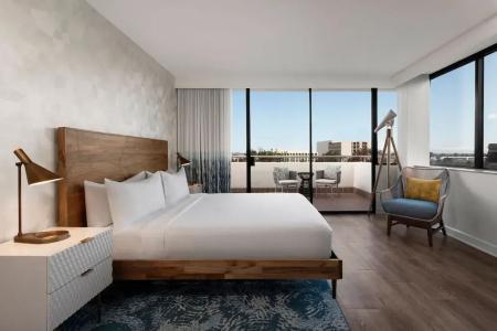 Renaissance Newport Beach - 87