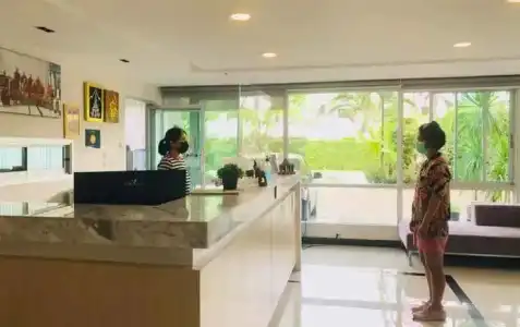 The Lux Ladprao 10 - 28