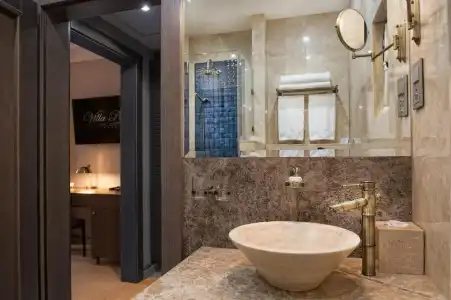 Villa Plaza Boutique & Spa - 61