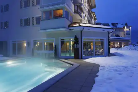 Majestic – Unique Spa Resort - 12