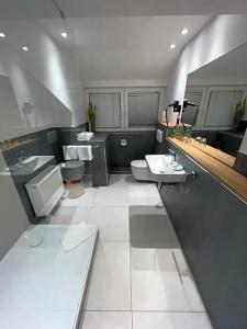 Hotel-Restaurant Amadeus - 37