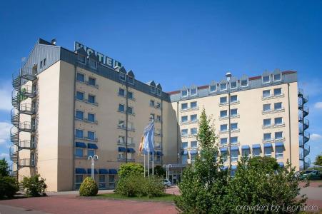 Good Morning + Halle - Leipzig - 1