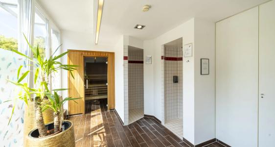 Plaza Premium Salzburg - 16