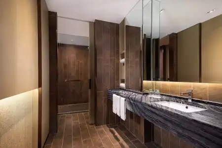 Courtyard by Marriott Shanghai International Tourism and Resorts Zone - 35