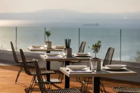 Messinian Icon & Suites - 24