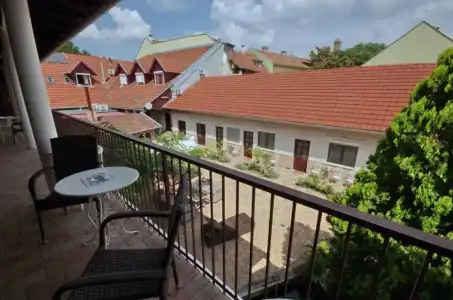 Guest House Romantika Panzio - 55