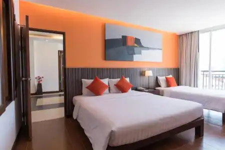 J Pattaya - 106
