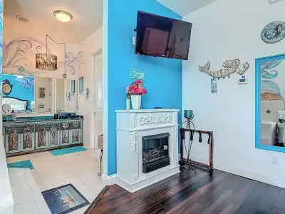 Inn On the Avenue - 111
