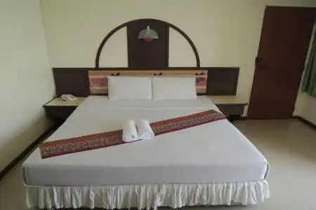 Lake Inn - 3