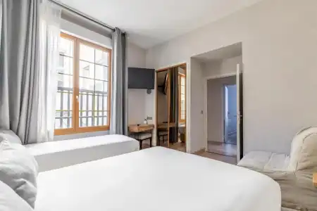 Kyriad Saint Malo centre Plage - 330