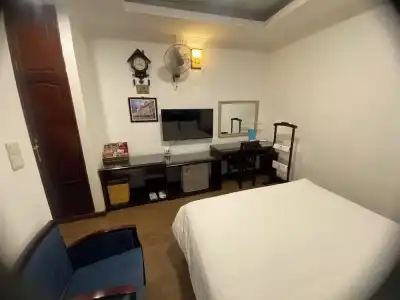 - 61 Luong Ngoc Quyen - 27