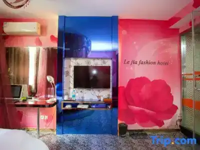 Lejia Fashion Boutiques - 32