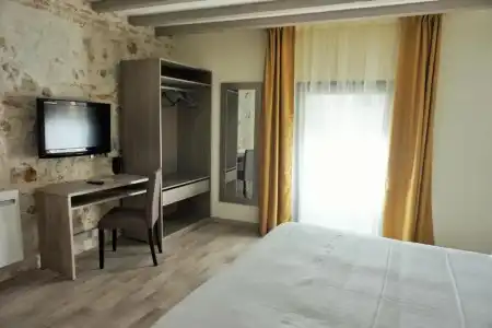Hôtel de la Couronne - 73