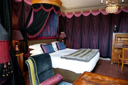 L'Hotel - 42