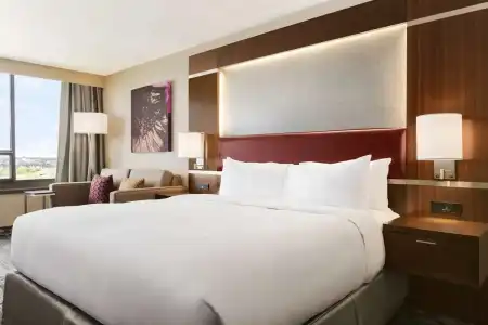 DoubleTree by Hilton Toronto Airport West - 31