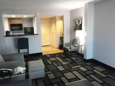 Best Western Plus Birmingham Inn  Suites - 56