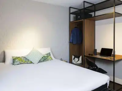 Ibis Brussels Centre Châtelain - 38