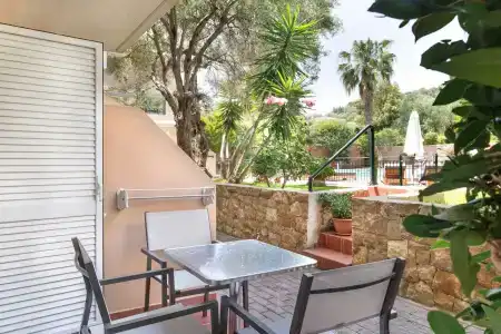 Aloni Pefkochori - 101
