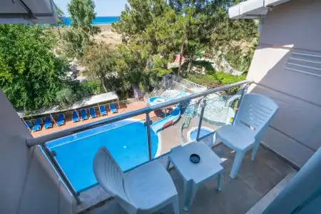 Aperion Beach - 8