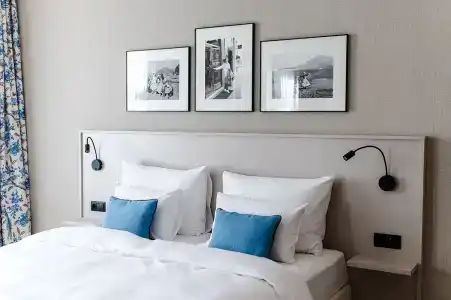 Newly Renovated Boutique Vier Jahreszeiten in the Heart of - 4