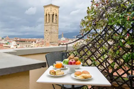 Residenza d'Epoca Antica Torre di Via Tornabuoni - 44