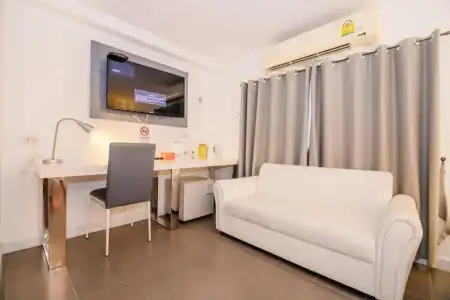 The Original Orange Rooms - 44