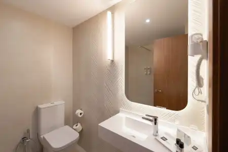 RH Riviera - Adults Only - 14