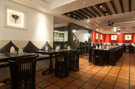 La Rose Suites - 24