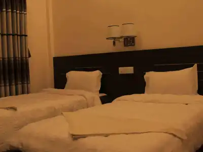 Mirage Inn - 3