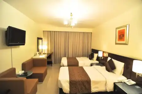 Phoenicia - 40