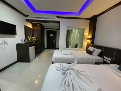 77 Patong & Spa - 146