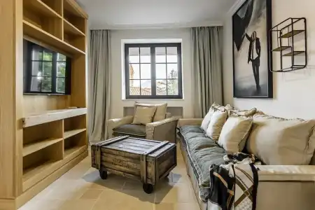 Castro Mesembria Boutique - 81