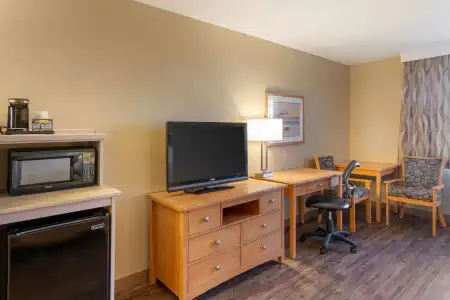 Best Western Plus Ocean View Resort - 37