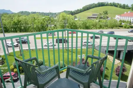 Pigeon River Inn - 135