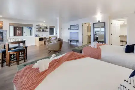 Estero Inn - 95