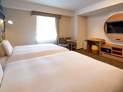 Comfort Suites Tokyo Bay - 52